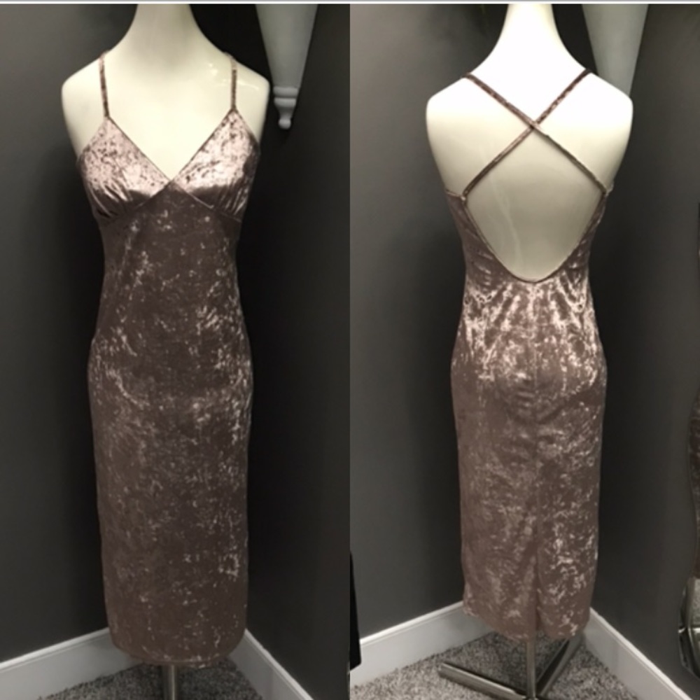 LuLu’s velvety midi dress